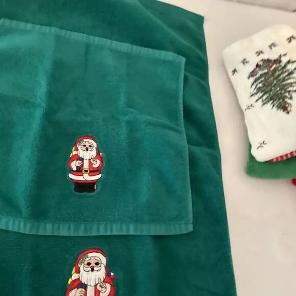 Vintage 3-D embroidered Santa Christmas Towel Set of 3 Green Country Cottagecore
